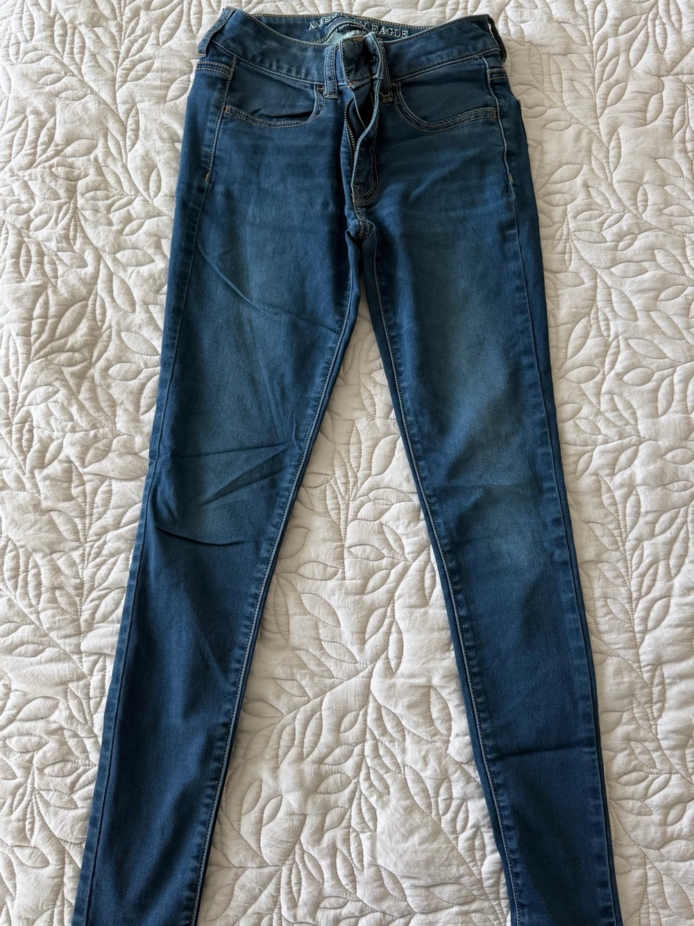 American Eagle skinny jeans